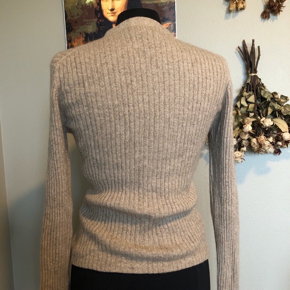 Mount Cashmere 100% Pure Cashmere Sweater - Picture 4 of 5